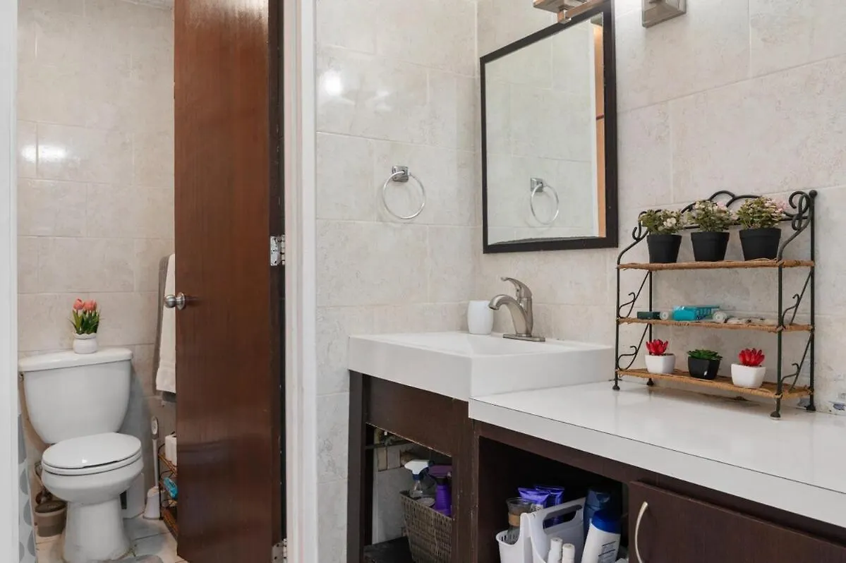 Apartment Studio 3 Minutes To The Airport Free Parking Pool San Juan